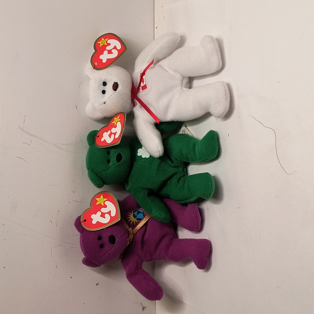 TY McDonald's Teenie Beanie ERIN, Maple, Millennium Bear